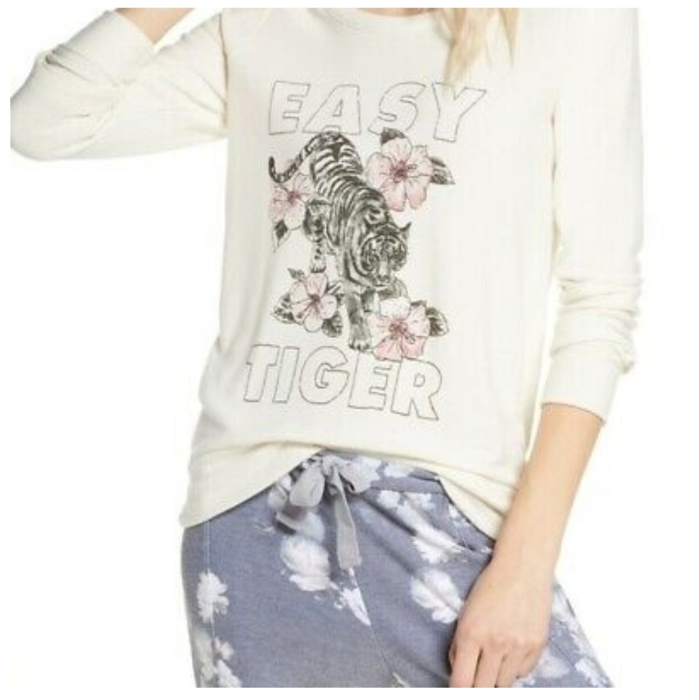 Nwt chaser brand easy tiger long sleeve tee